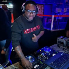 DJ TOIA